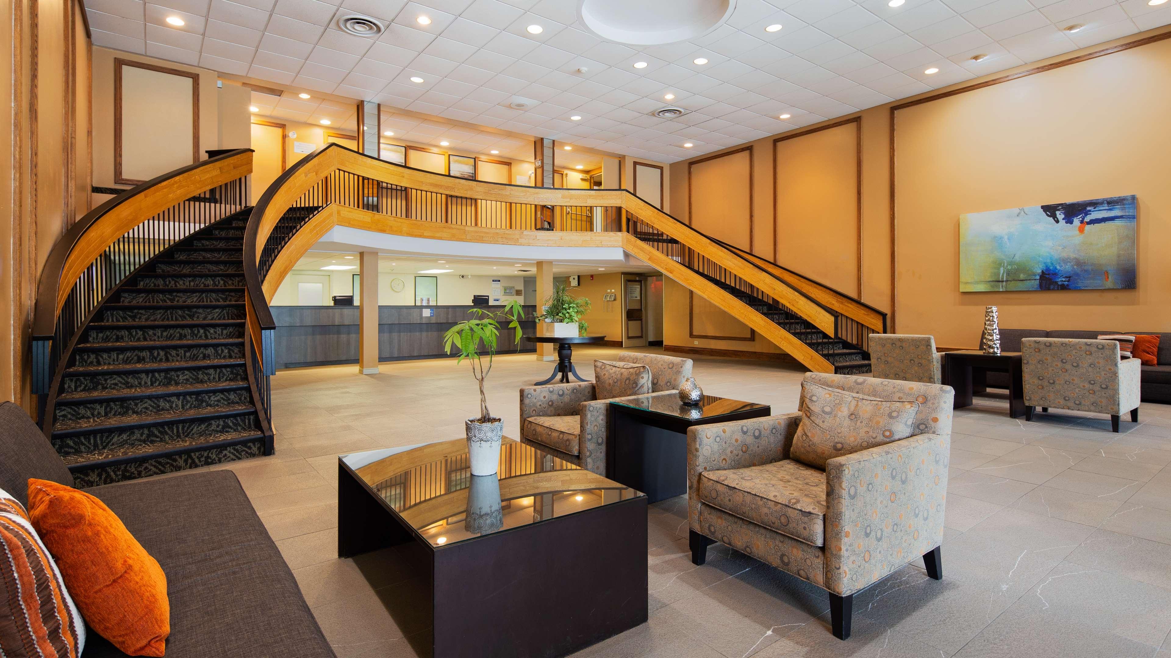 Best Western North Bay Hotel & Conference Centre Интерьер фото