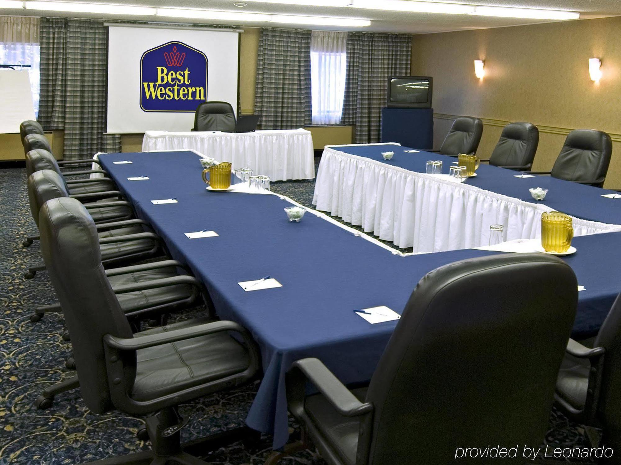 Best Western North Bay Hotel & Conference Centre Удобства фото