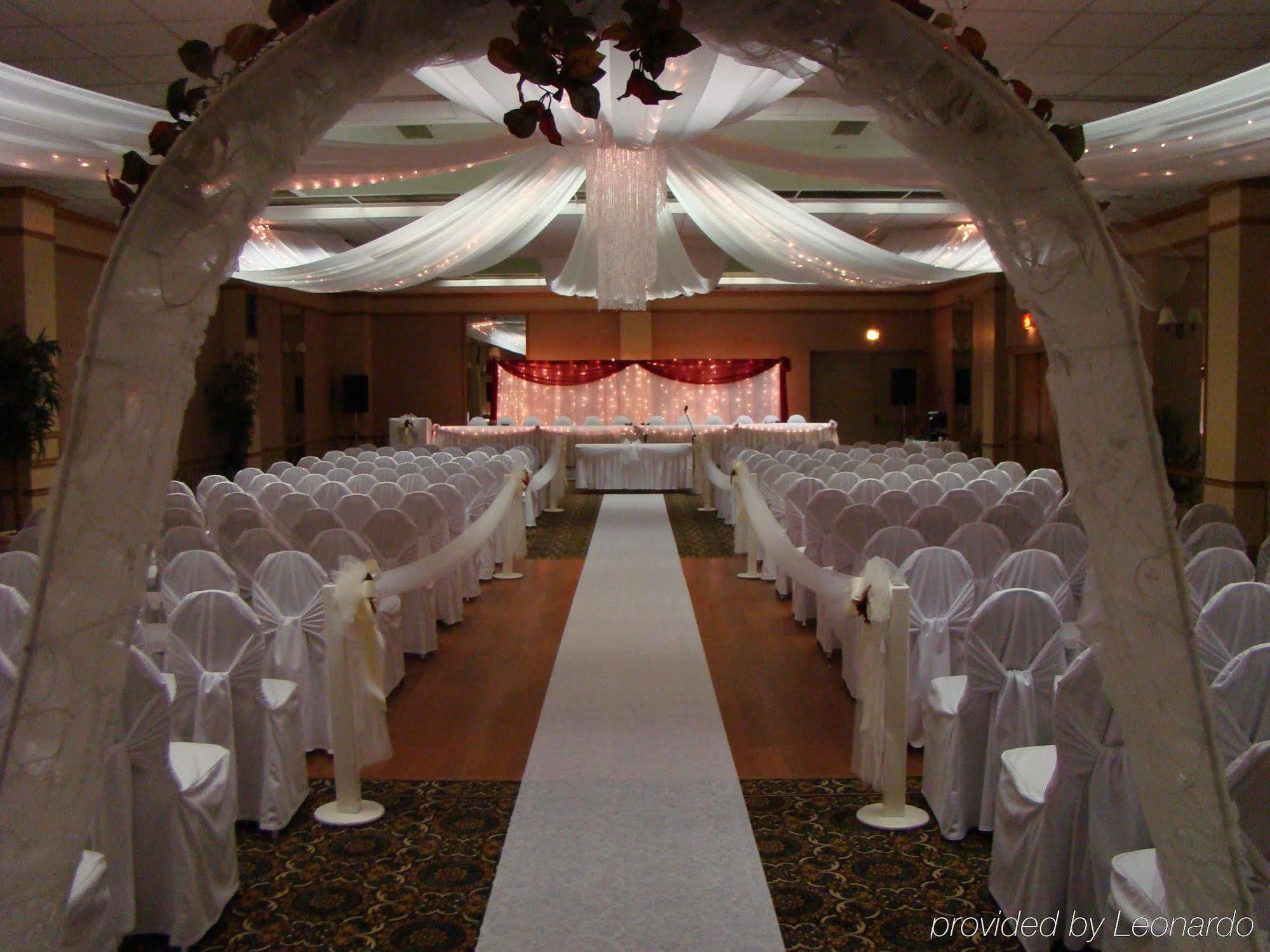 Best Western North Bay Hotel & Conference Centre Удобства фото