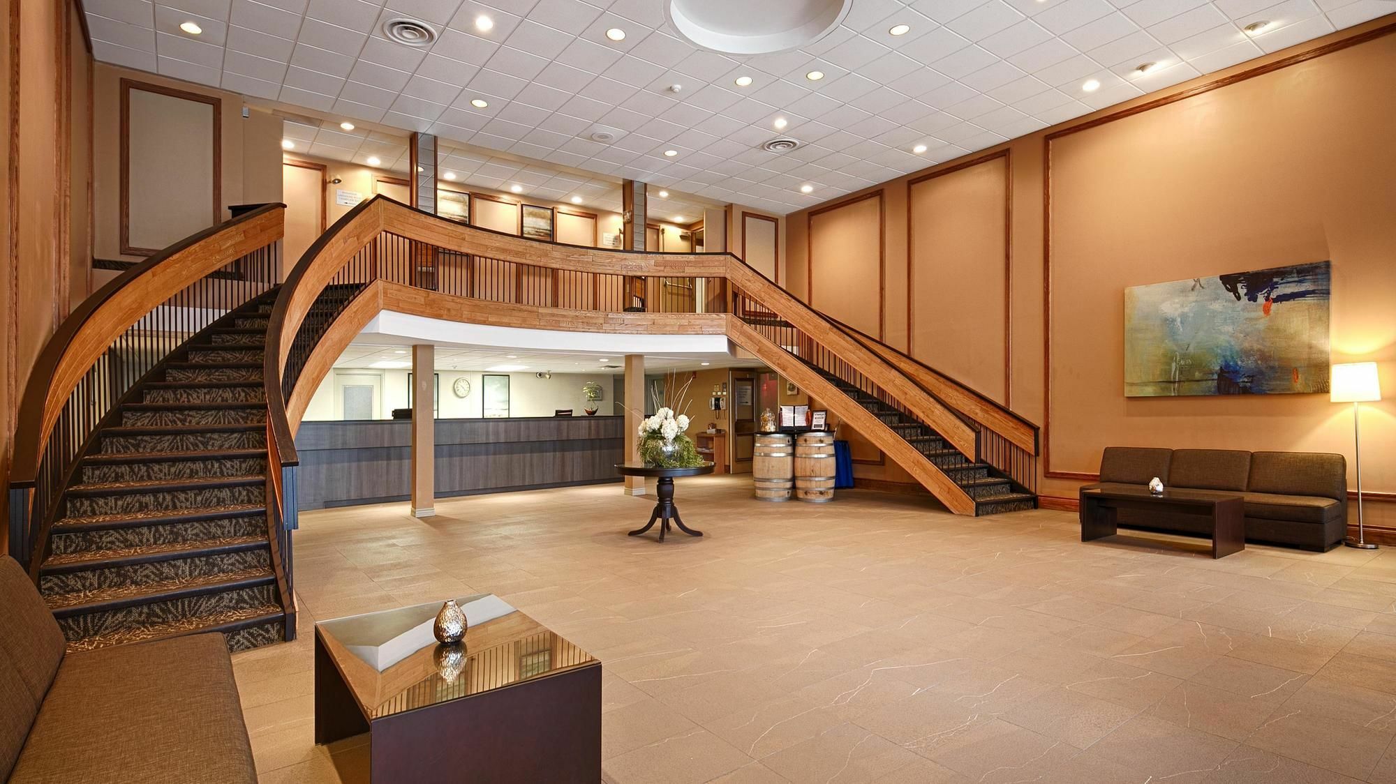 Best Western North Bay Hotel & Conference Centre Экстерьер фото