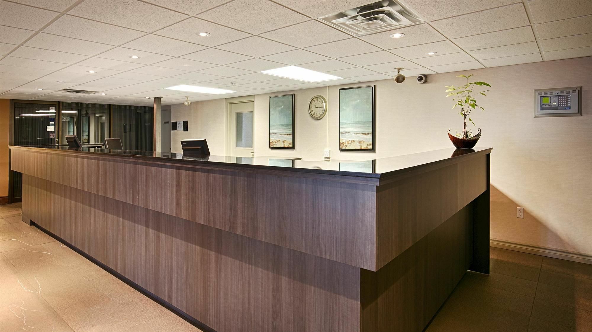 Best Western North Bay Hotel & Conference Centre Экстерьер фото